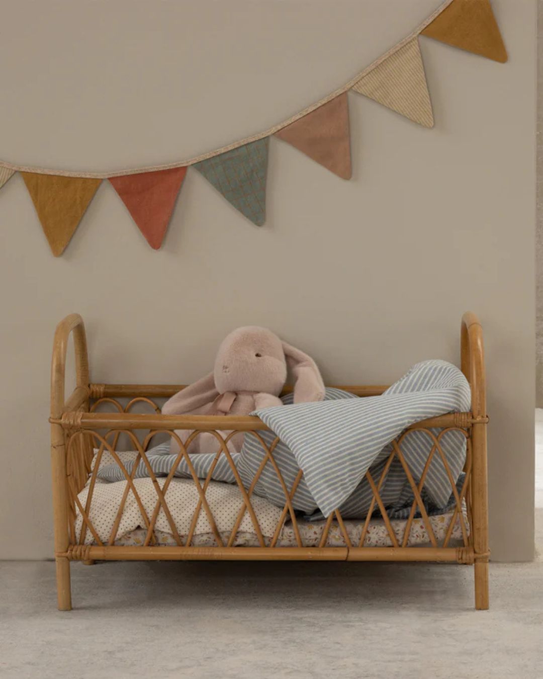 Maileg - pluszowy Króliczek - średniej wielkości 34 cm jasnoróżowy
