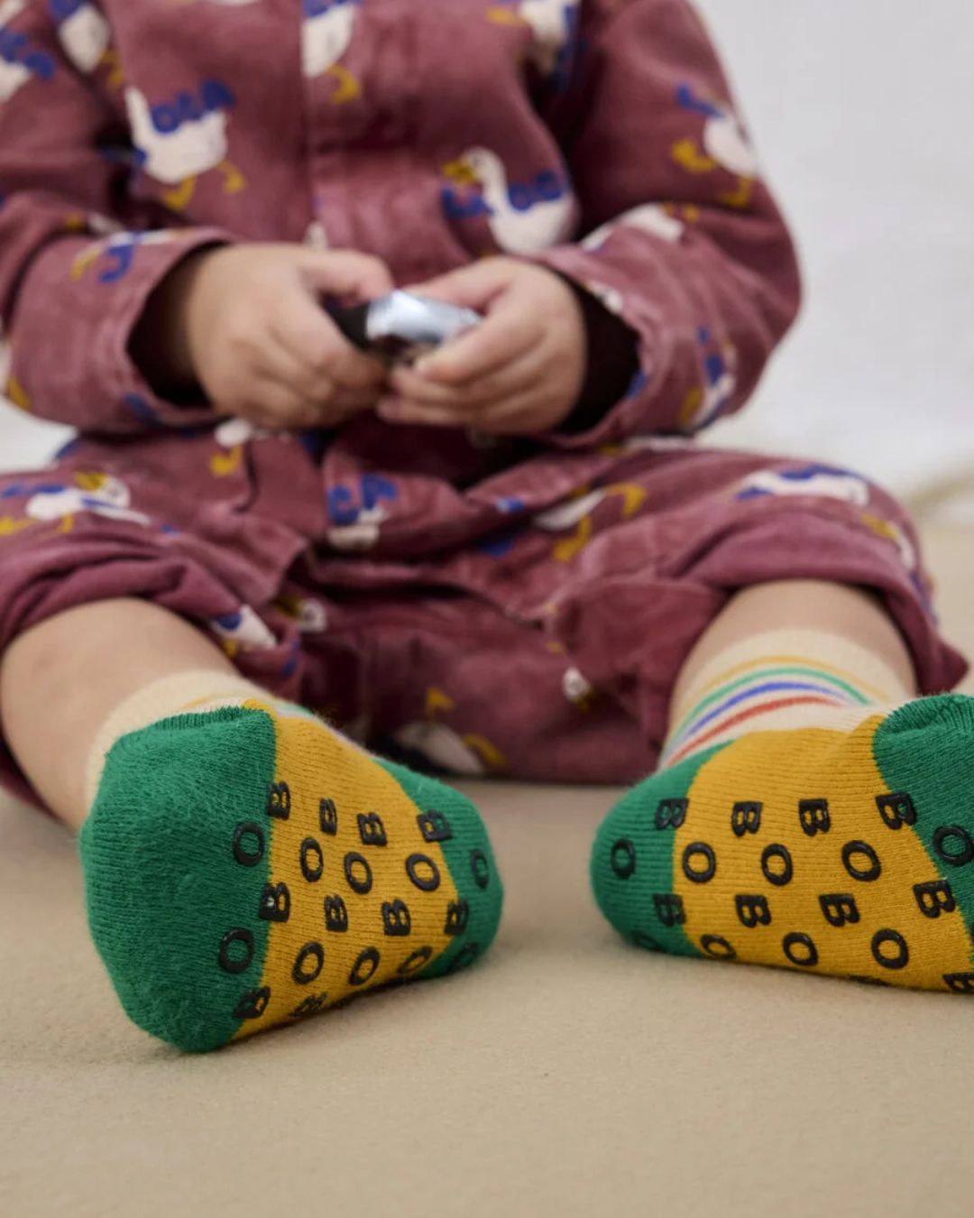 BOBO CHOSES - długie skarpetki antypoślizgowe niemowlęce Stripes