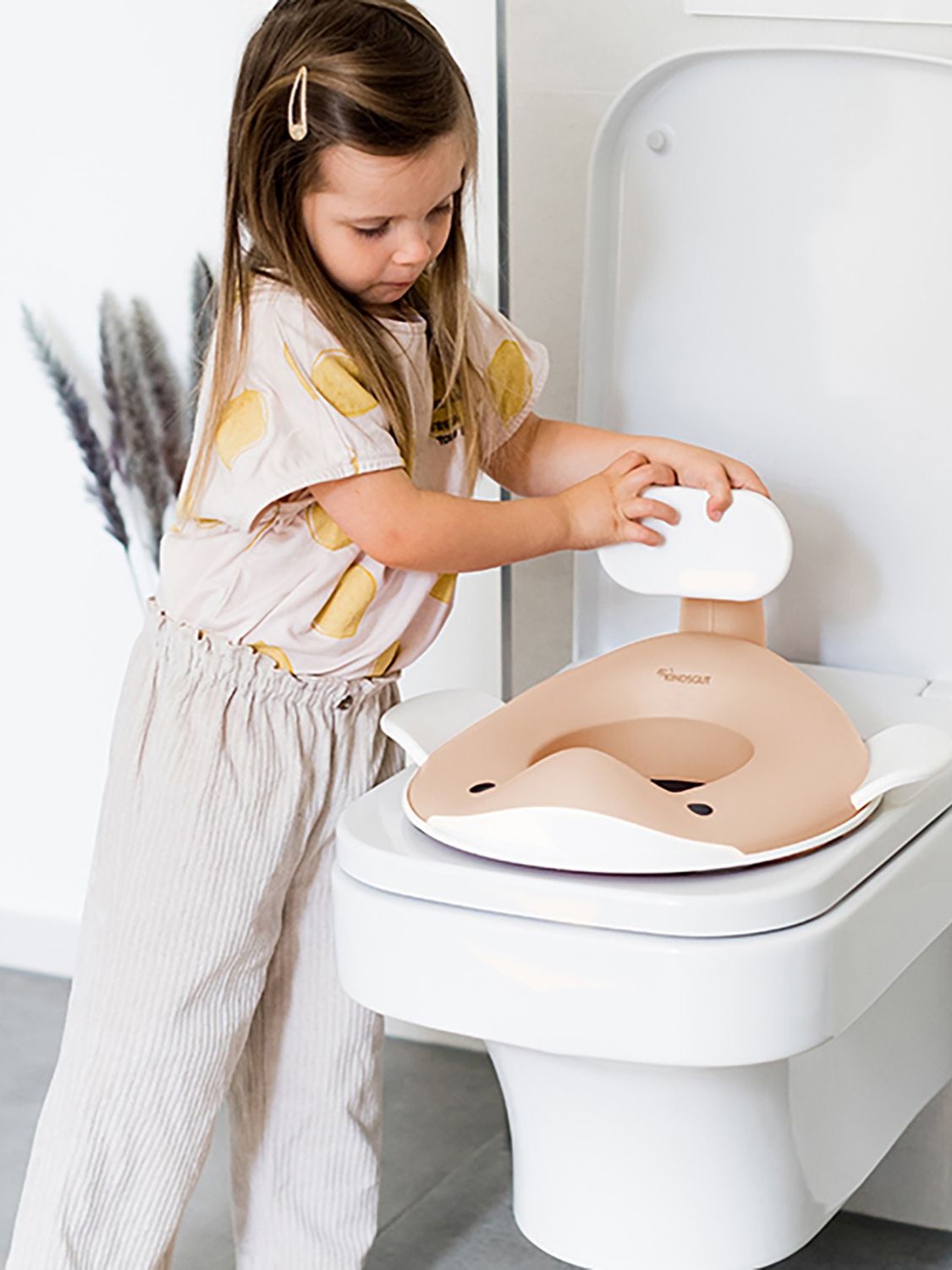 Kindsgut - deska nakładka sedesowa Wieloryb brzoskwiniowa