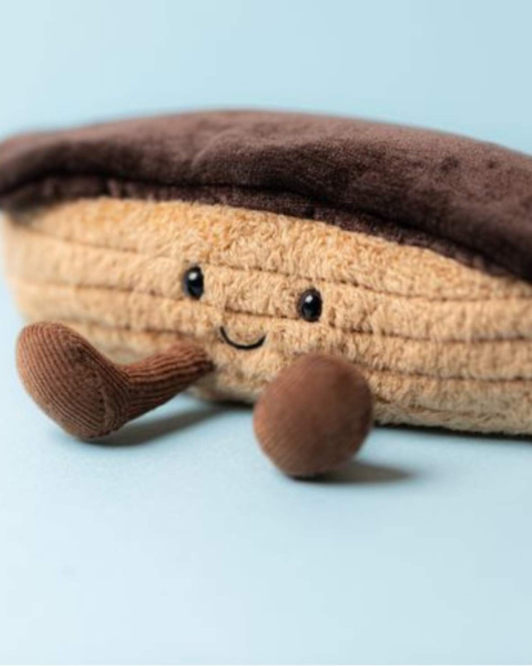 JellyCat - wesoła Eklerka 15 cm