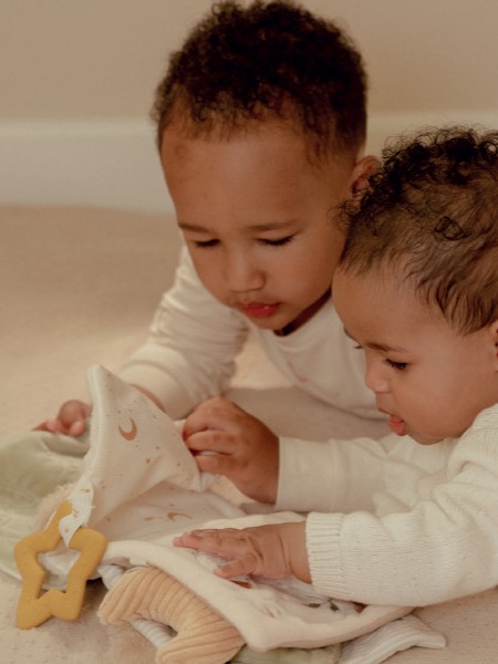 Little Dutch - książeczka aktywizująca Newborn Naturals