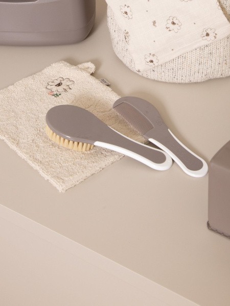 Bébé-jou - zestaw prezentowy do pielęgnacji niemowląt Chalk Brown