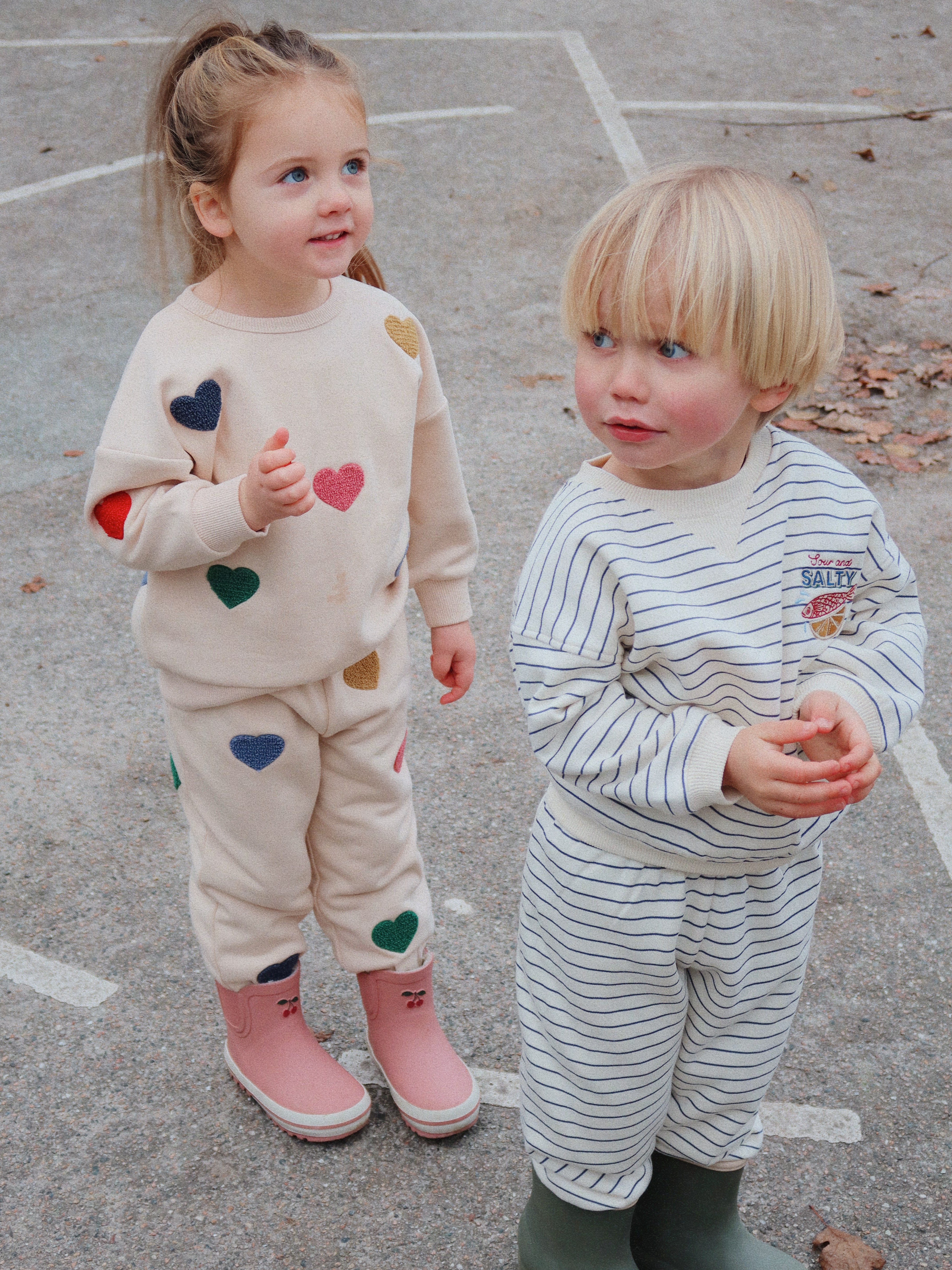 Konges Sløjd - spodnie dresowe Lou Terry Sweat Pants OCS Multi Heart