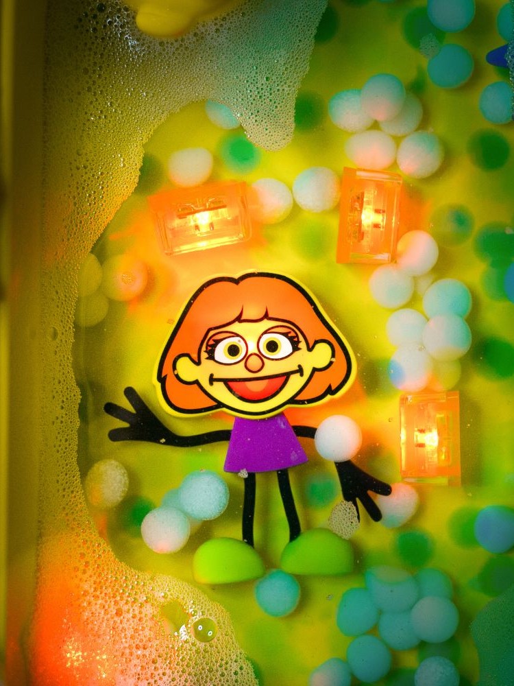 Glo Pals - kostki sensoryczne do kąpieli świecące w wodzie Julia