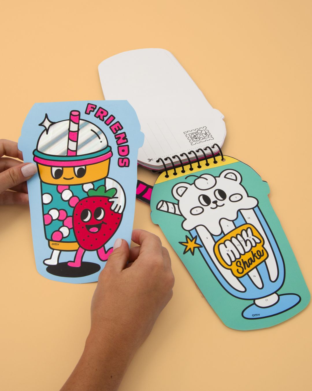 Omy - zeszyt kreatywny z naklejkami Bubble Tea