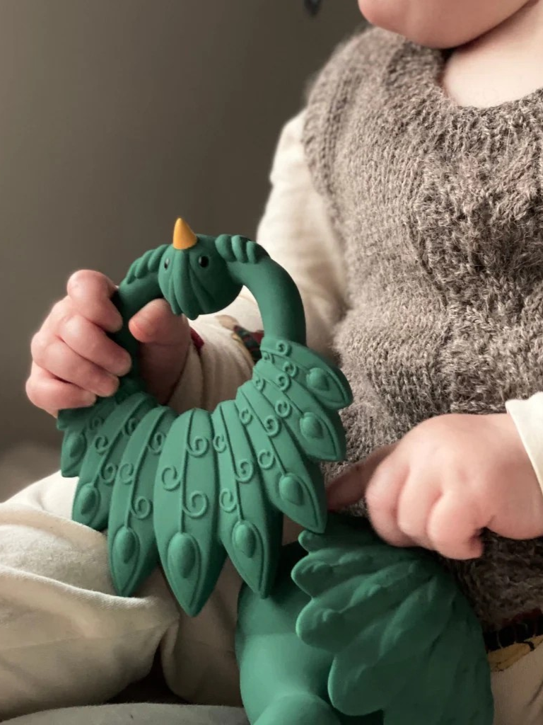 Natruba - gryzak z naturalnego kauczuku Paw zielony Natruba - gryzak z naturalnego kauczuku Paw zielony