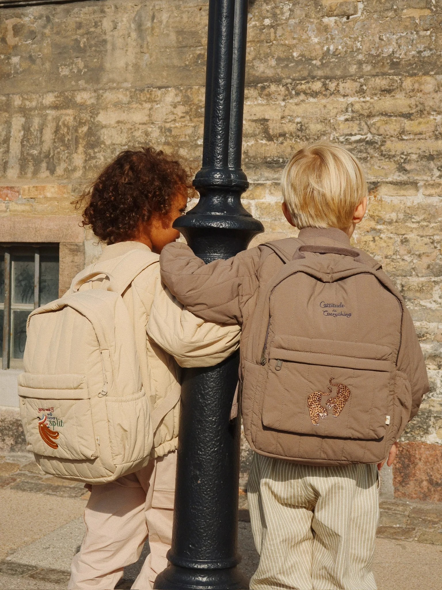 Konges Sløjd - pikowany plecak dla dzieci Juno Quilted Backpack Midi Walnut
