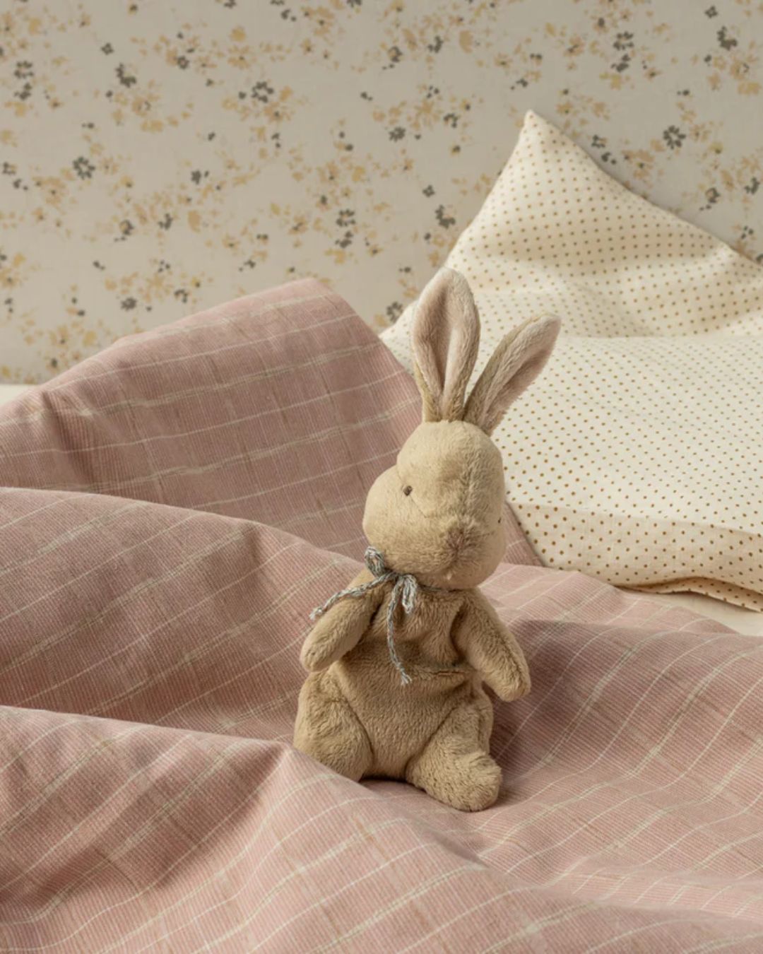 Maileg - króliczek my first bunny brązowy