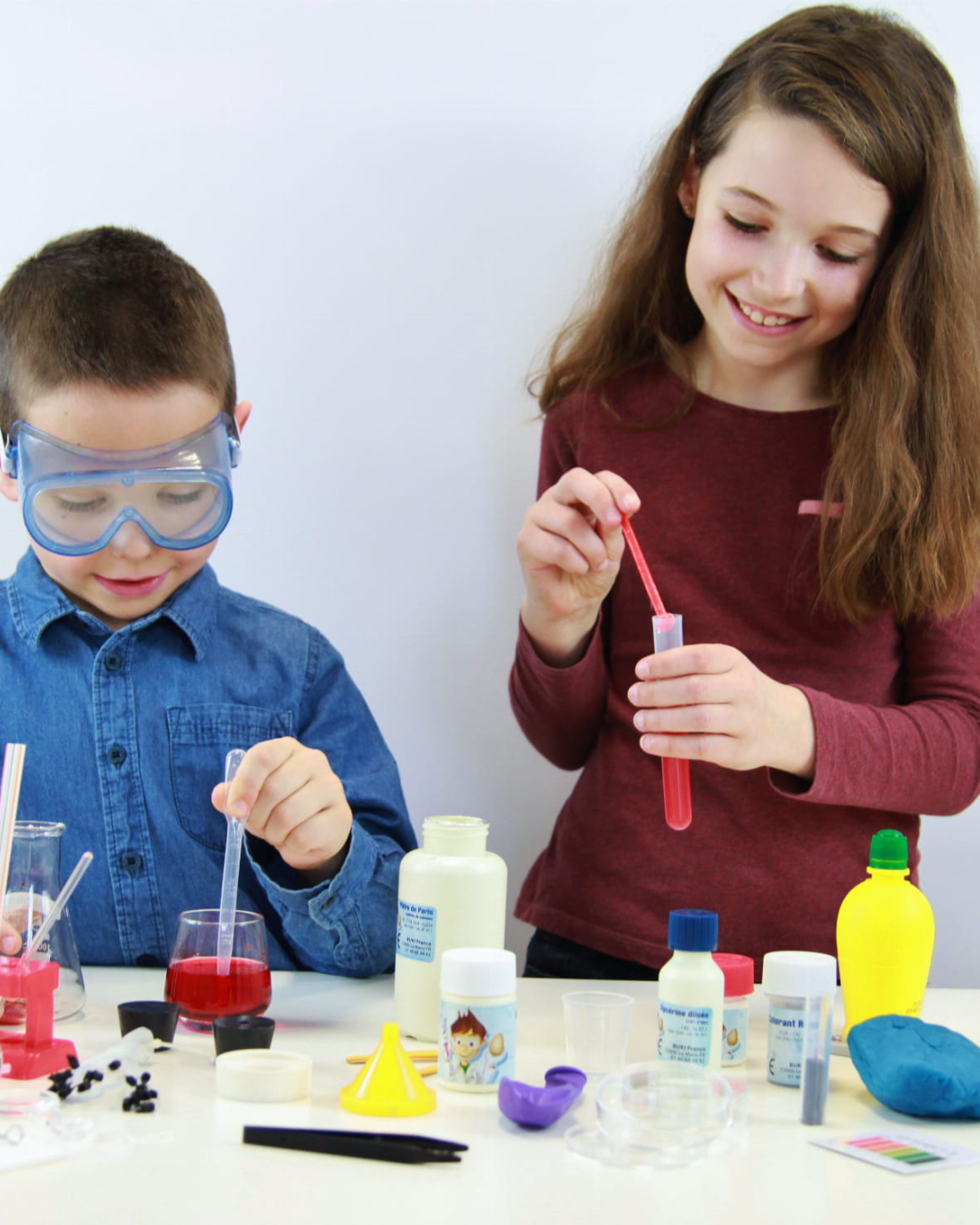 Buki - laboratorium chemiczne 150 eksperymentów