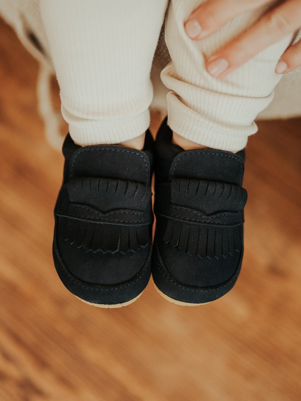 Donsje - skórzane buciki niemowlęce z frędzlami Jacx Shoes Navy Nubuck