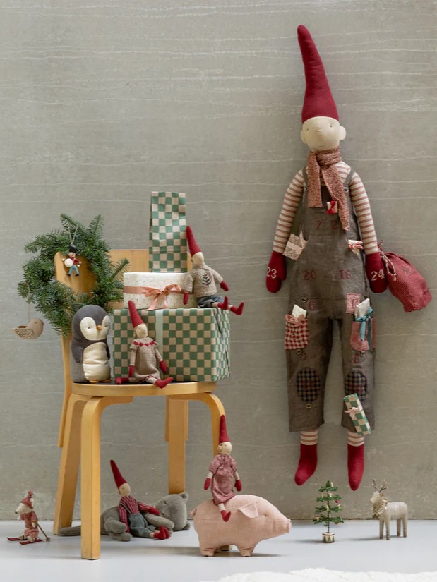 Maileg - kalendarz adwentowy Pixy Chłopiec